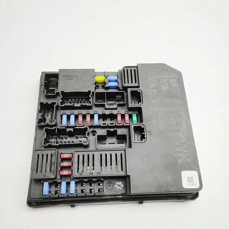 Drošinātāju bloks 284B75SA3B