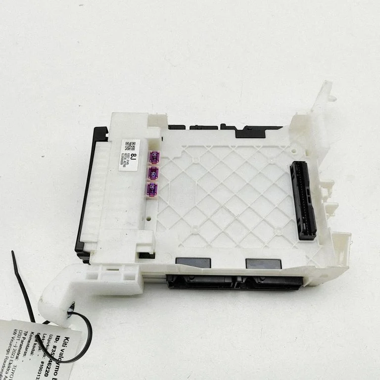 Drošinātāju bloks 8273042780