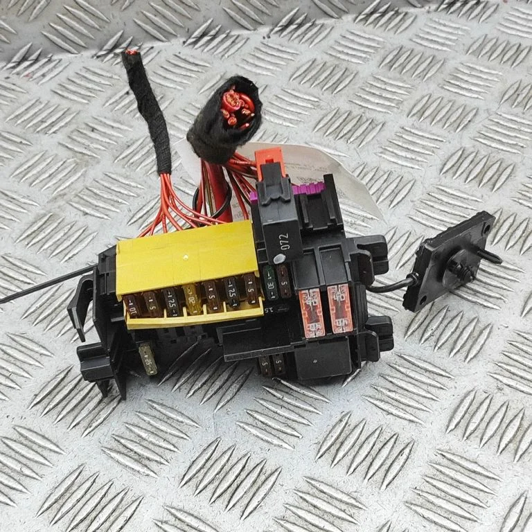 Drošinātāju bloks A2229062901