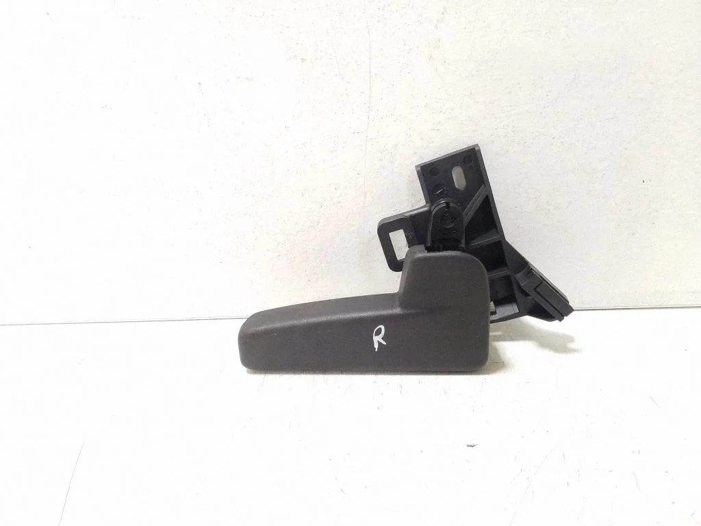 Engine bonnet (hood) release handle 3C2823533