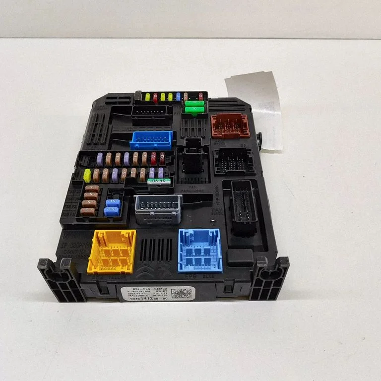 Drošinātāju bloks 28751768