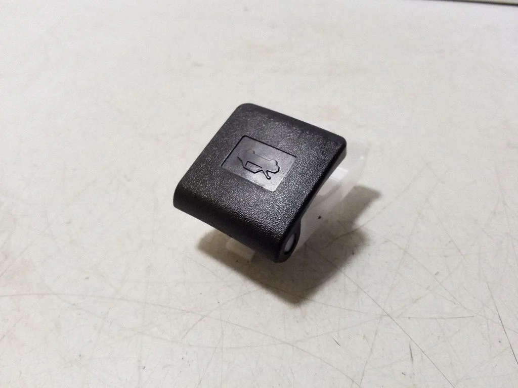Engine bonnet (hood) release handle A23001A