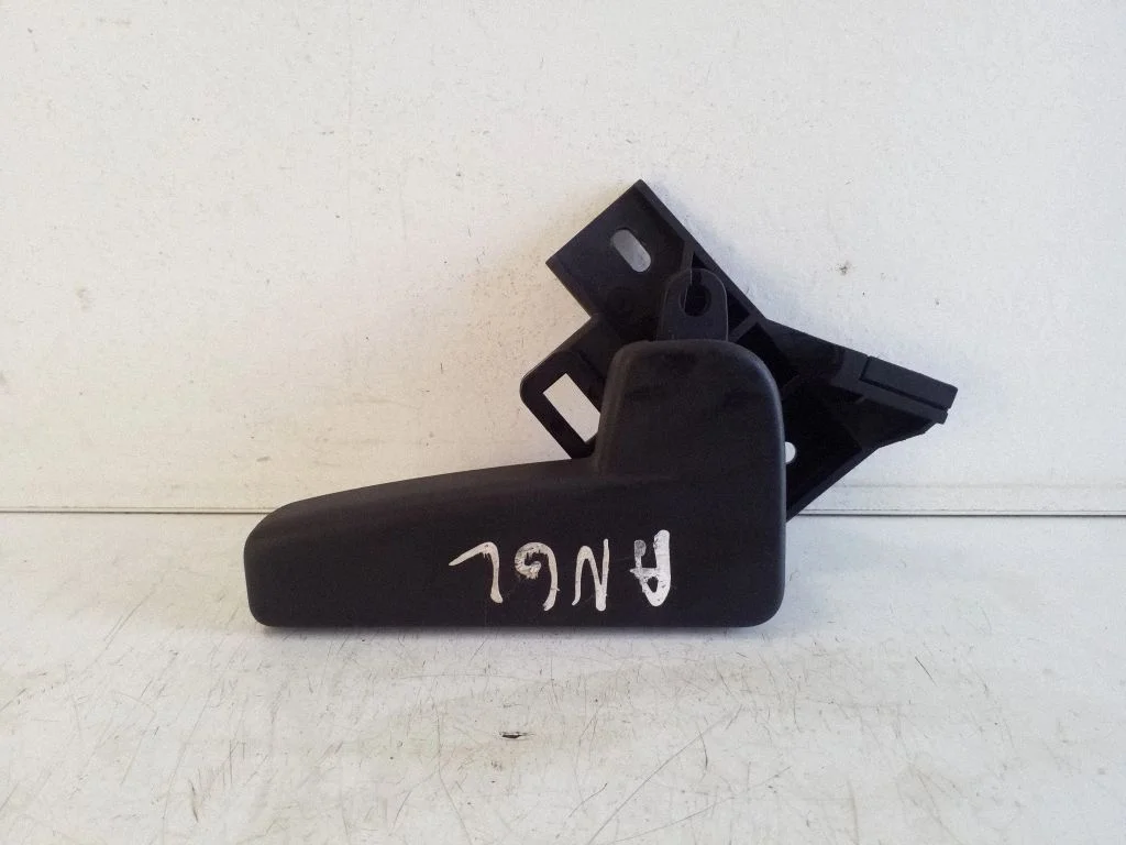 Engine bonnet (hood) release handle – Volkswagen Polo V 6R (2009-2017)