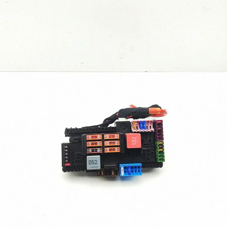 Drošinātāju bloks A2139068801