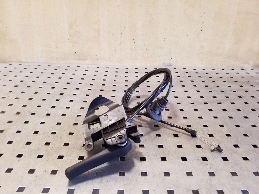 Engine bonnet (hood) release handle 9676342977