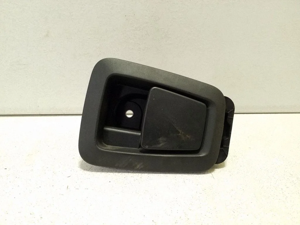 Engine bonnet (hood) release handle 31651260