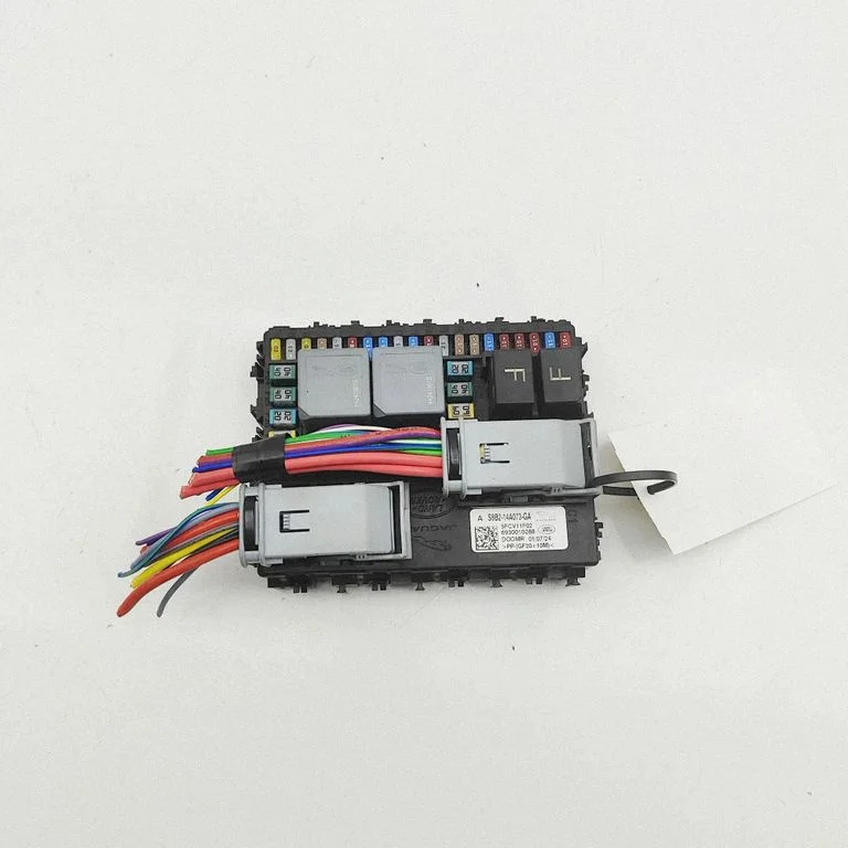 Moduł bezpieczników S8B214A073GA