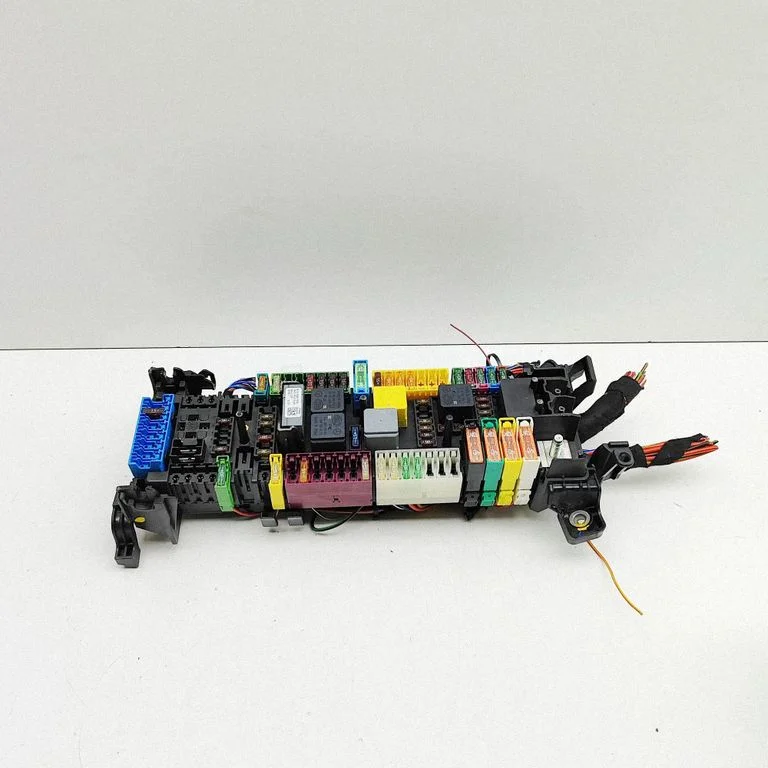 Drošinātāju bloks A2469067200