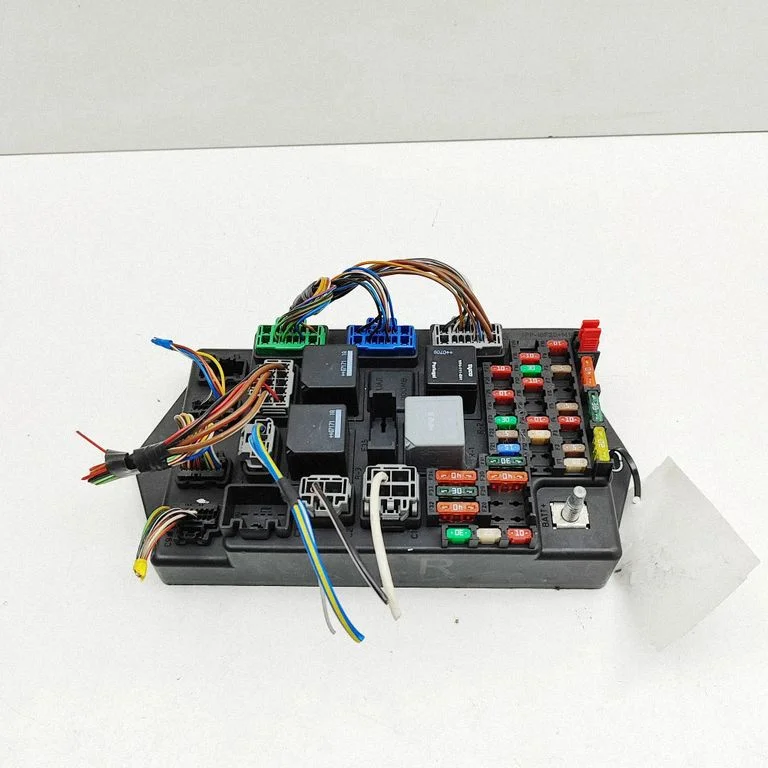 Drošinātāju bloks 6W8314A073CH