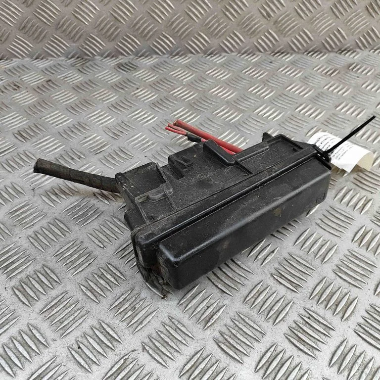 Drošinātāju bloks 243111628R