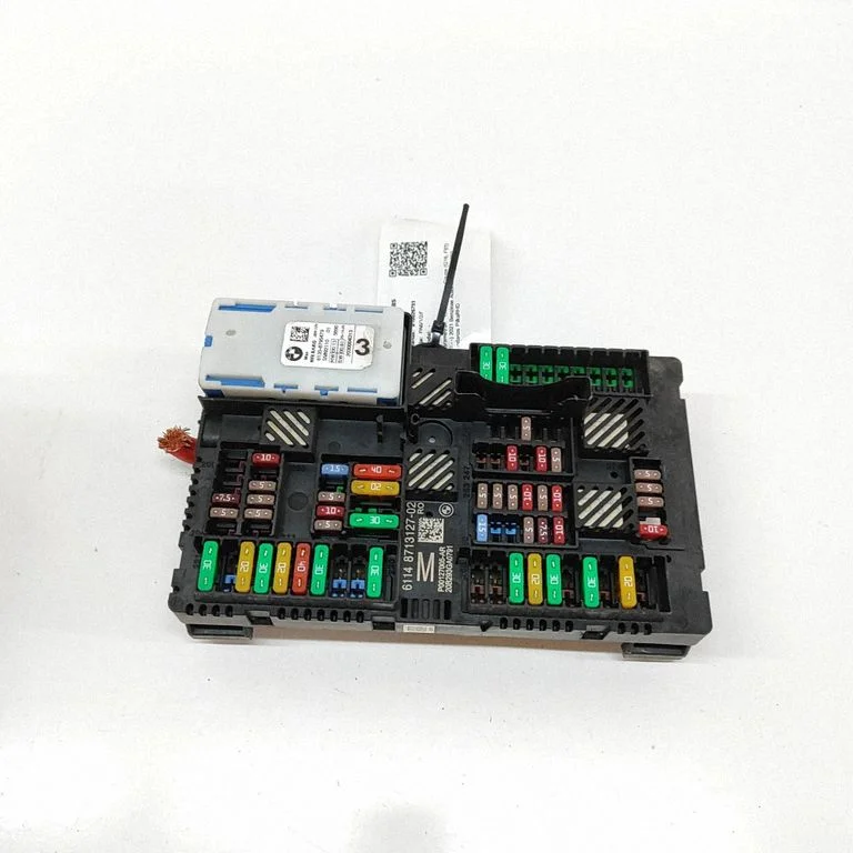 Drošinātāju bloks – BMW Series 8 M8 F91 F92 G14 G15 (2019-)