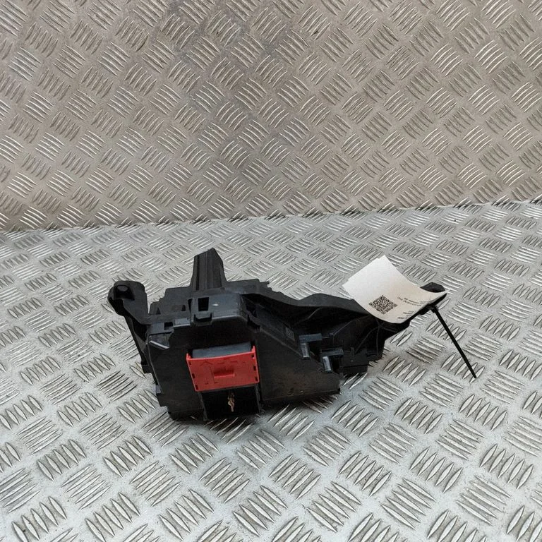 Drošinātāju bloks A2135403939
