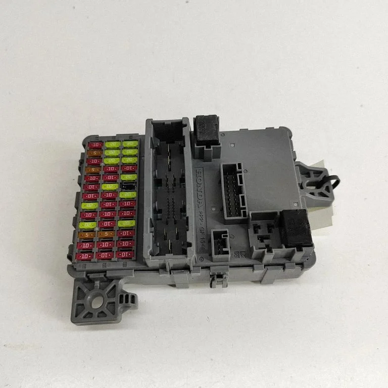 Drošinātāju bloks 38200TGHA01