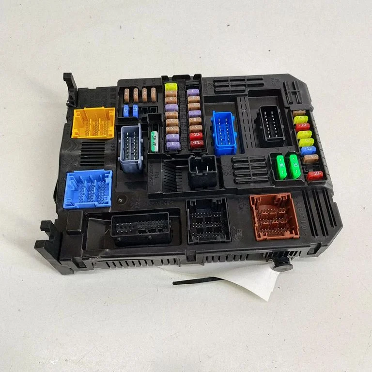 Drošinātāju bloks 9832881080