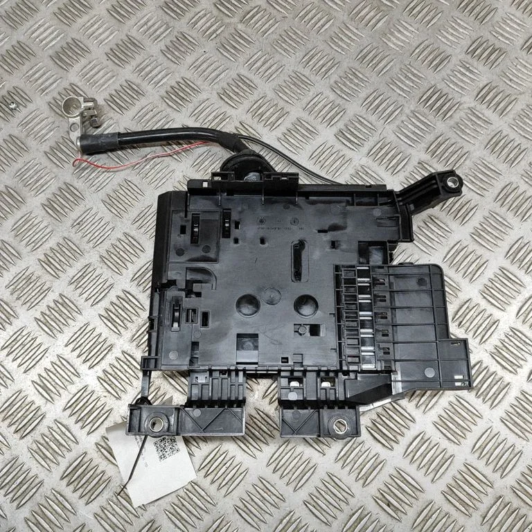Kaitsmeplokk – Volkswagen Touareg II (2010-2018)