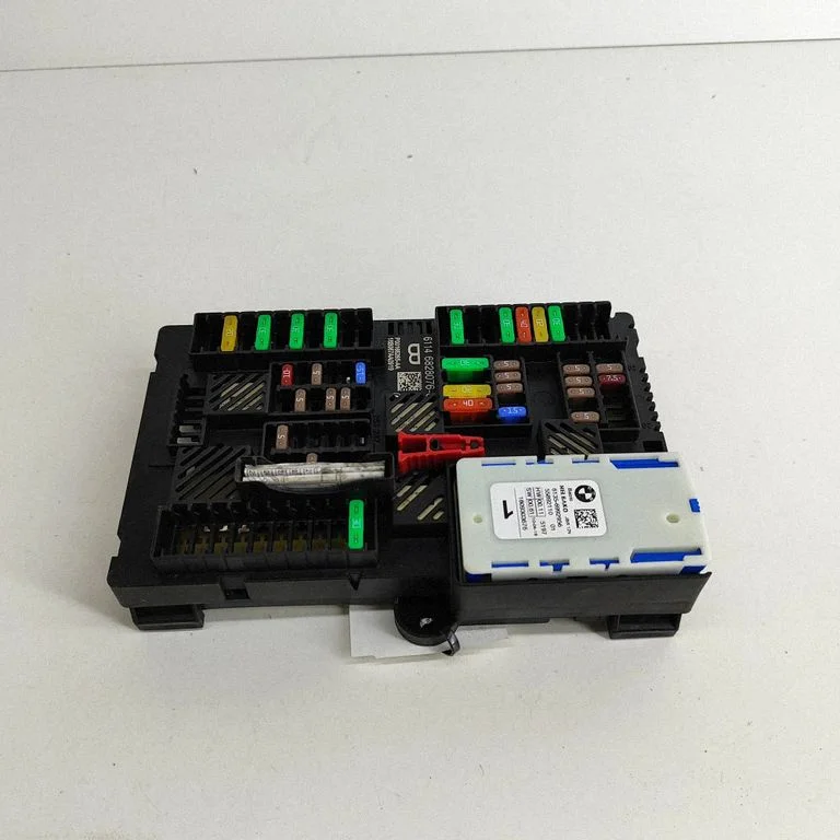 Drošinātāju bloks 6992956