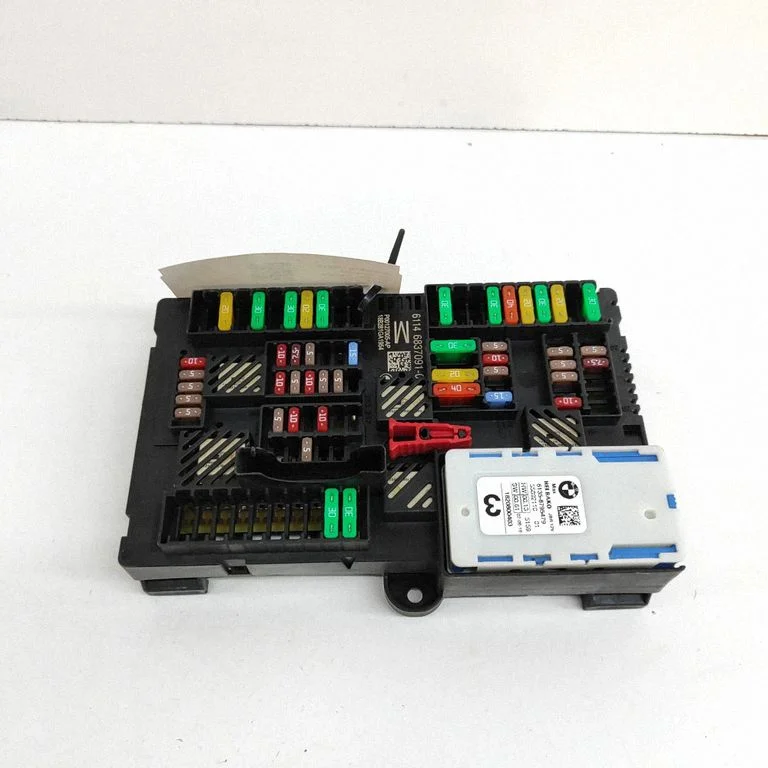 Drošinātāju bloks P00127005AP