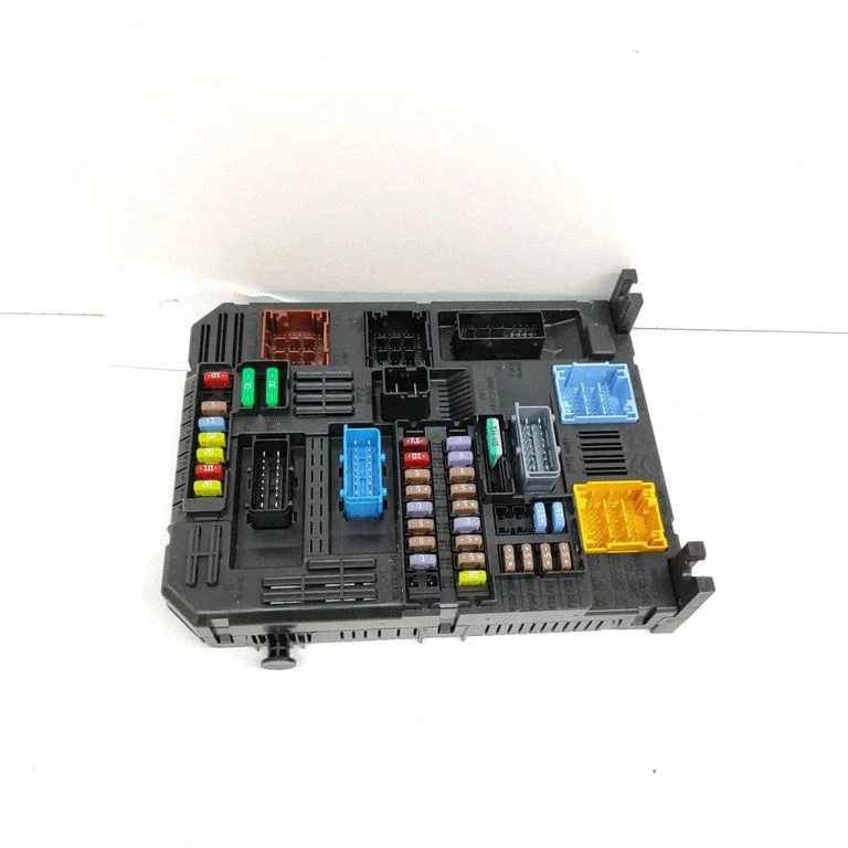Drošinātāju bloks 28709099