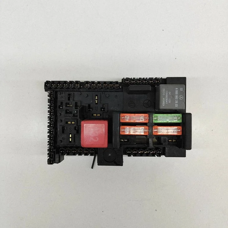 Drošinātāju bloks A2139068701