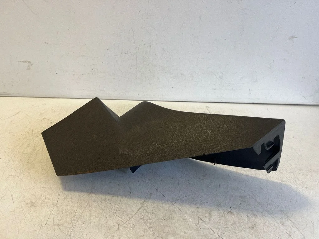 Front sill trim cover – Opel Vivaro (2019-)