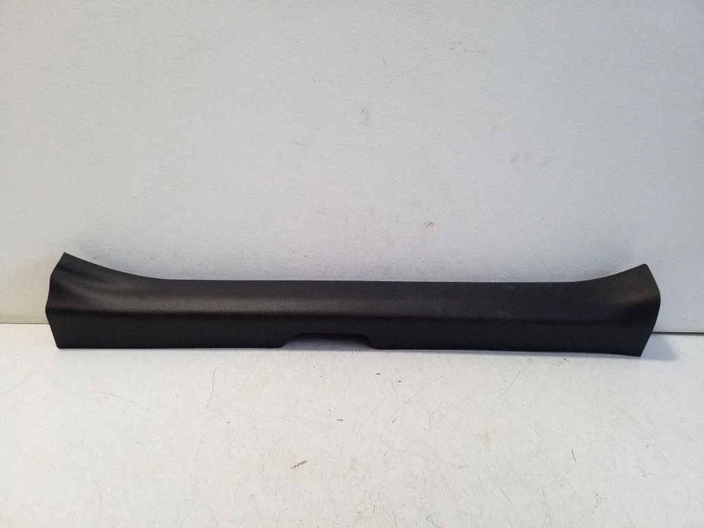 Front sill trim cover – Toyota Yaris Cross (2020-)