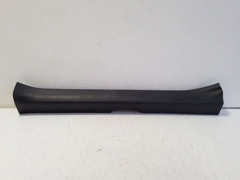 Front sill trim cover – Toyota Yaris Cross (2020-)