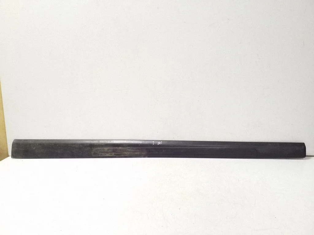Front sill trim cover 4F0853373B