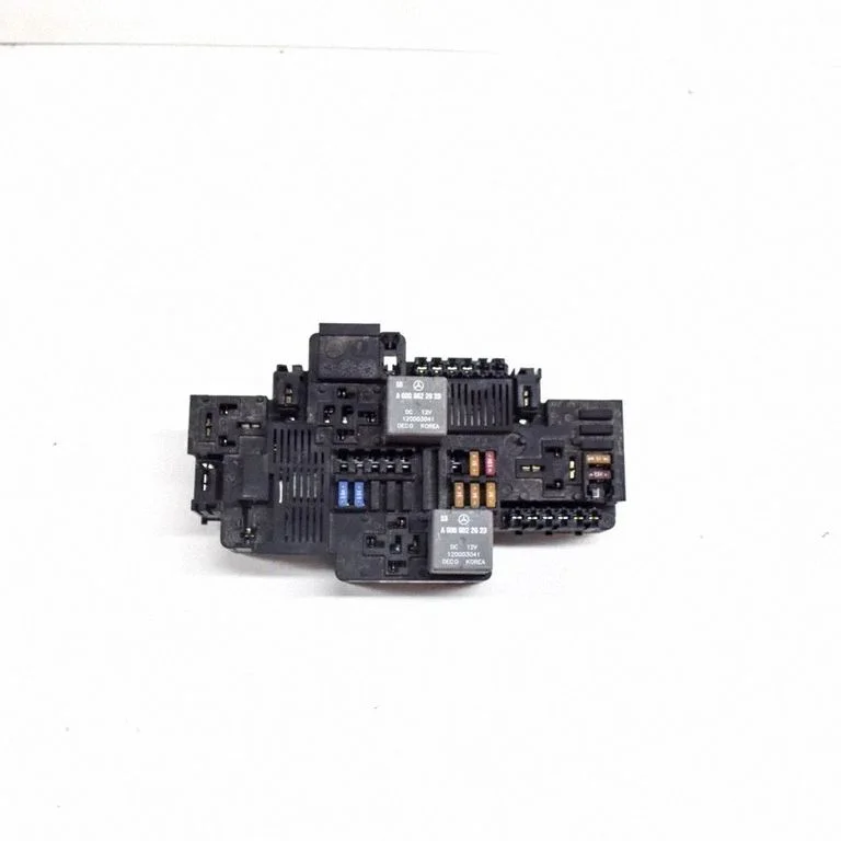 Drošinātāju bloks A2139065706