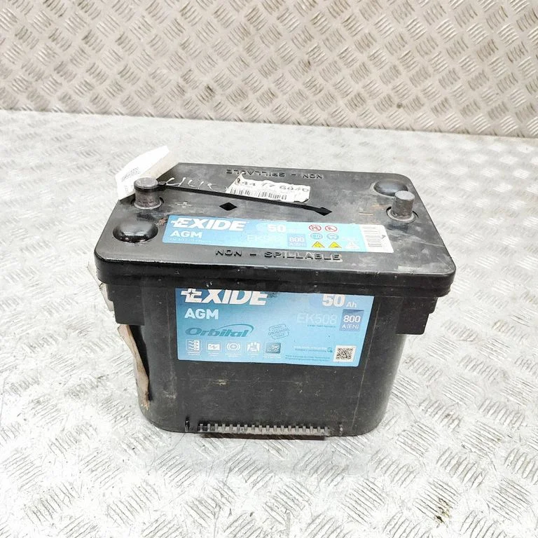 Auto aku 444776040