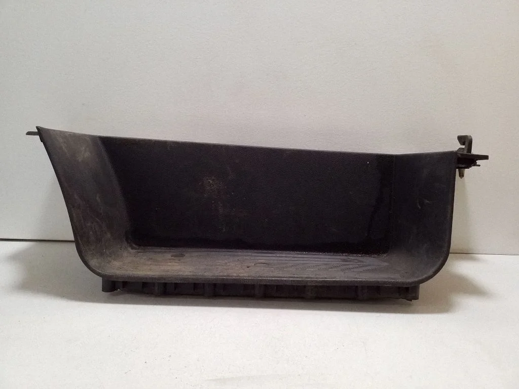 Front sill trim cover BK21V13201ACW