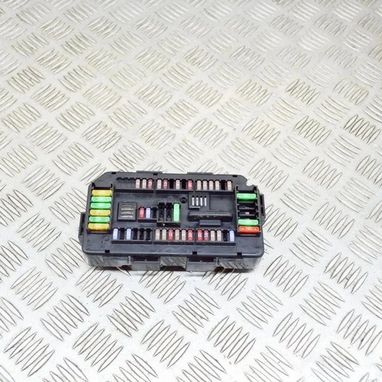 Fuse module – BMW 3 Series F30 F35 F31 (2012-2018)