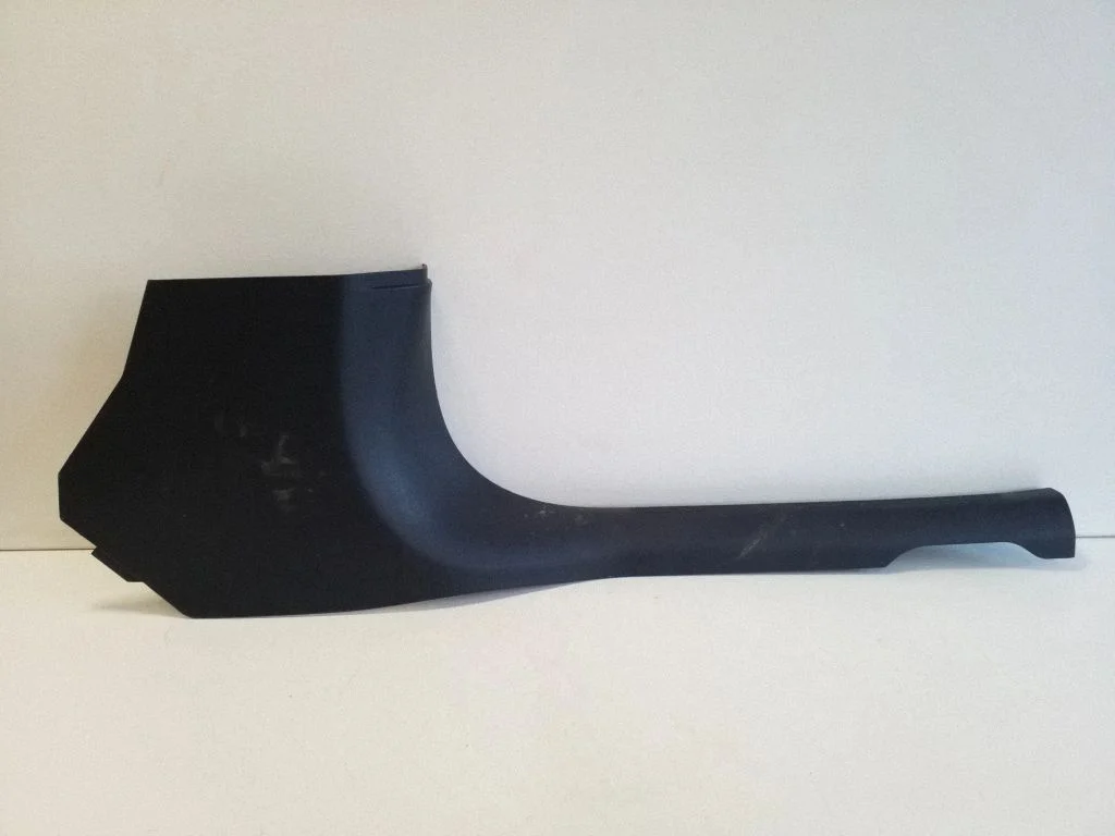 Front sill trim cover A2066802400