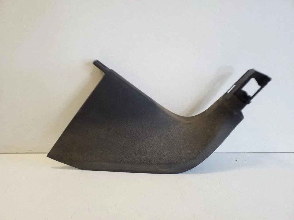 Priekšējā sliekšņa apdare (iekšējā) 5G1863484A