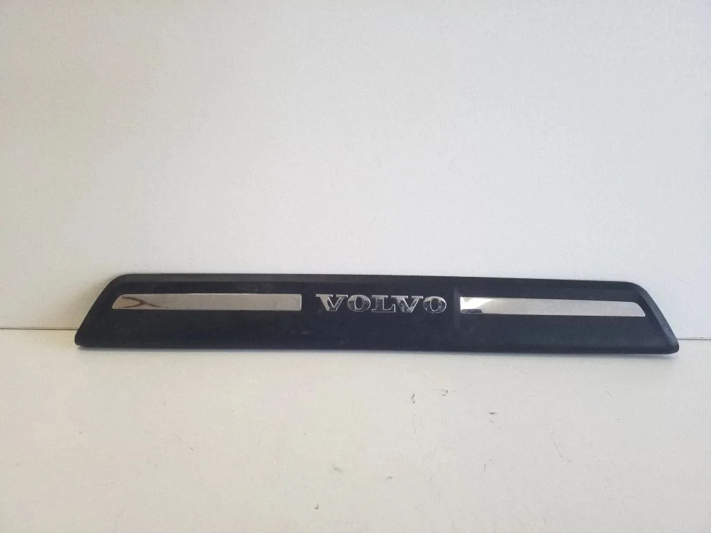 Front sill trim cover 31265842