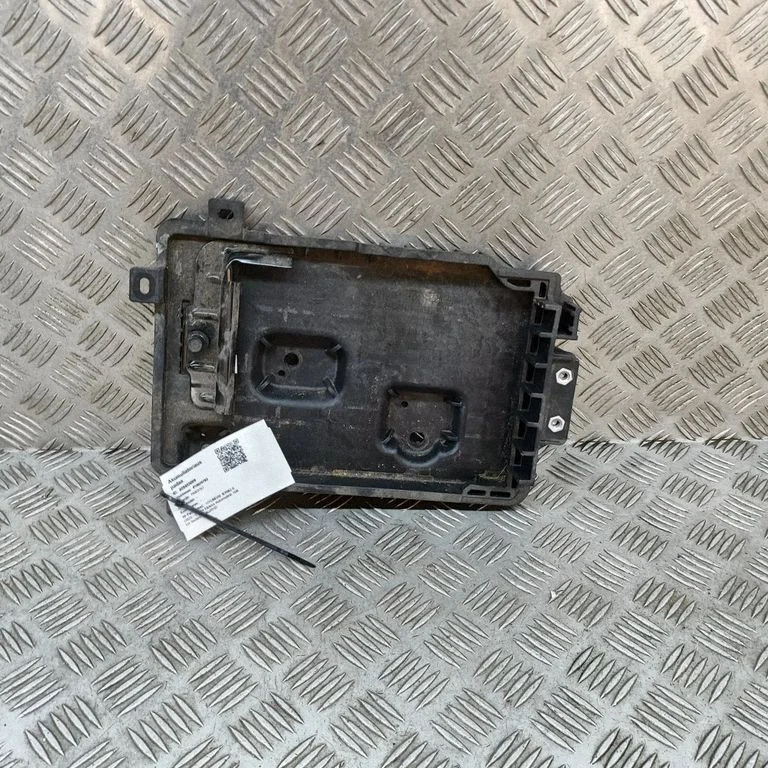 Akumulatora kārba 37150KL000