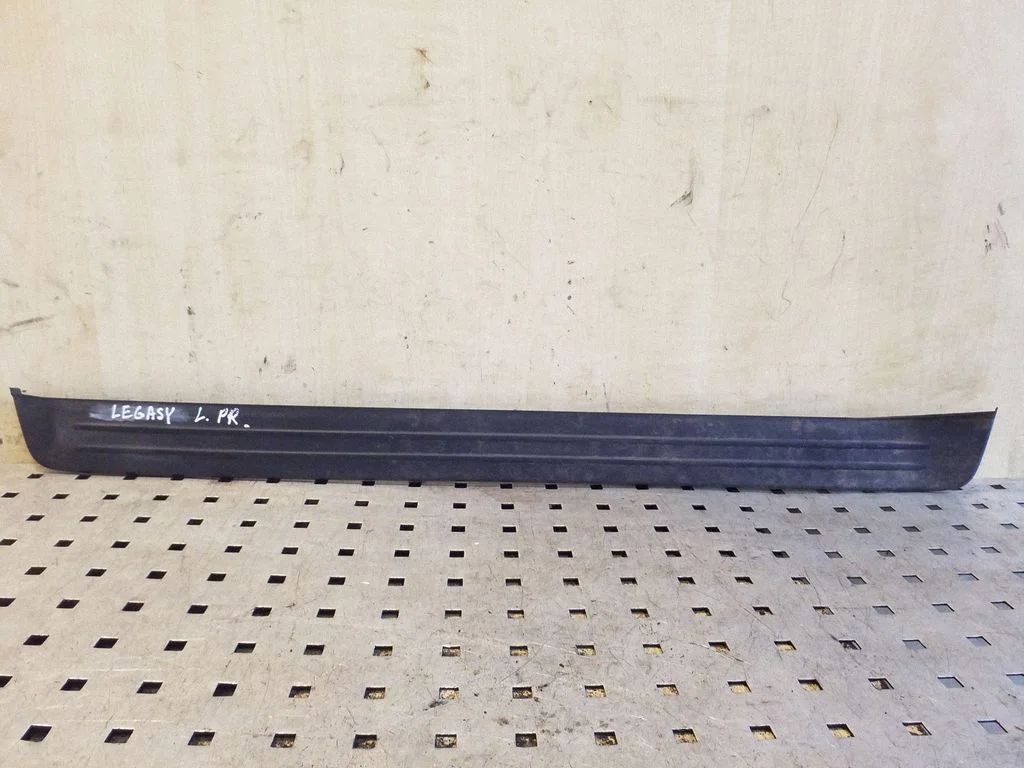 Front sill trim cover 94060AG060