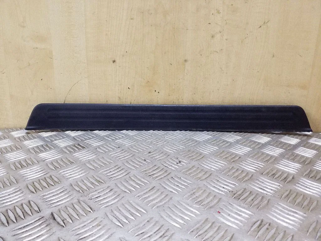 Priekšējā sliekšņa apdare (iekšējā) 6791248050