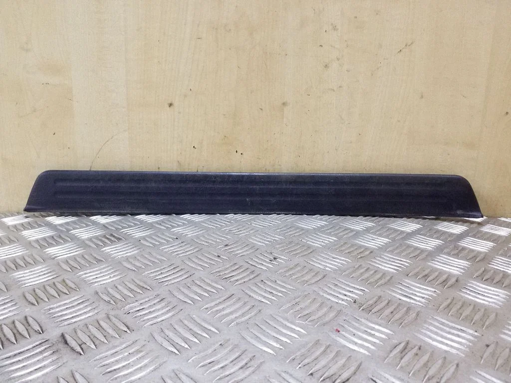 Priekšējā sliekšņa apdare (iekšējā) 6791148050