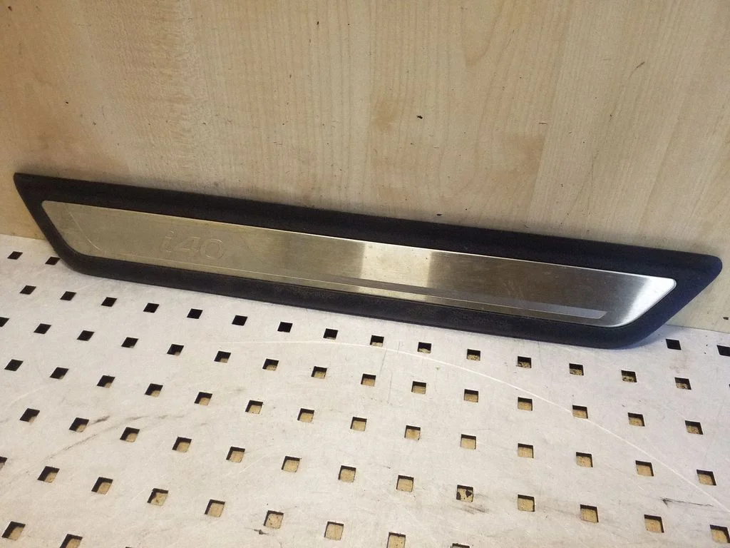 Front sill trim cover – Hyundai i40 (2011-)