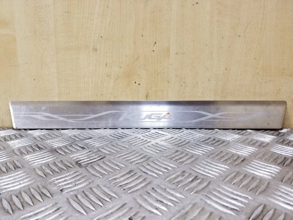Front sill trim cover CV4JS13200AA
