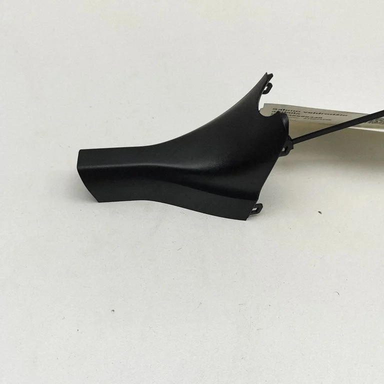 Cita salona detaļa 3G0857593