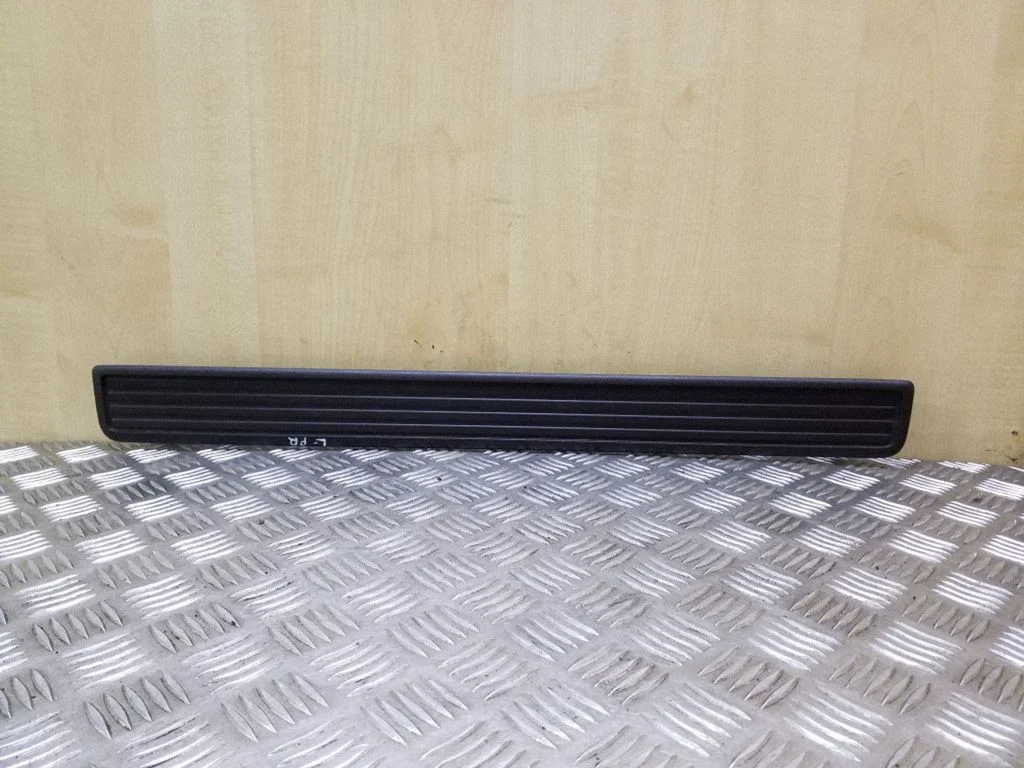 Front sill trim cover – Honda Accord (2008-2016)