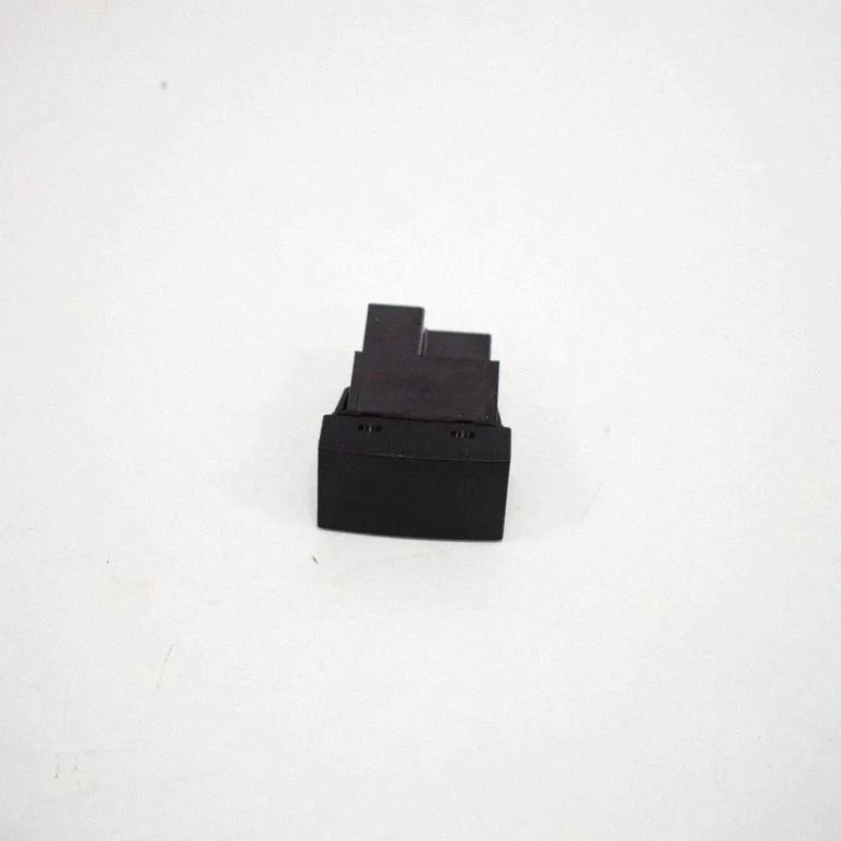 Other interior part D65155225 – Mazda 6 (2002-2008)