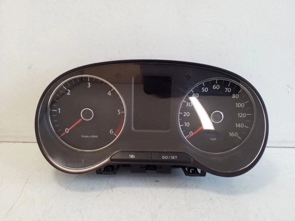 Speedometer (instrument cluster) 6R0920961B