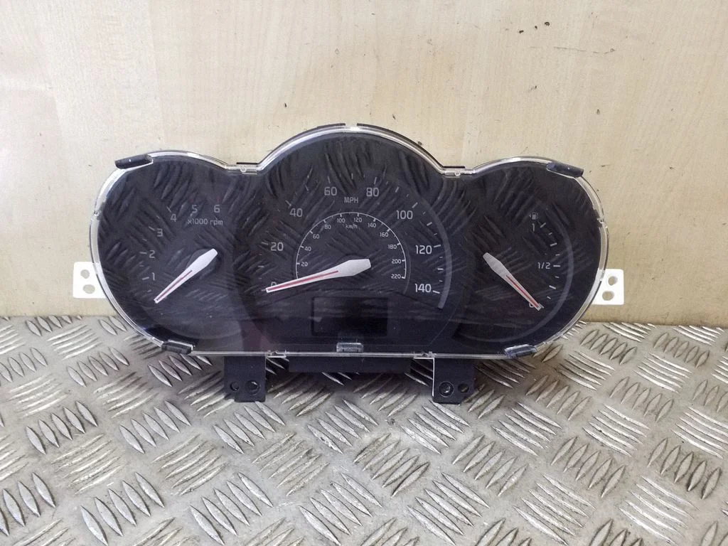 Speedometer (instrument cluster) 940261W146
