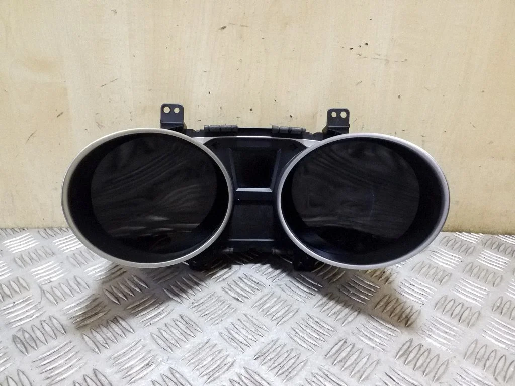 Speedometer (instrument cluster) 940072Y501