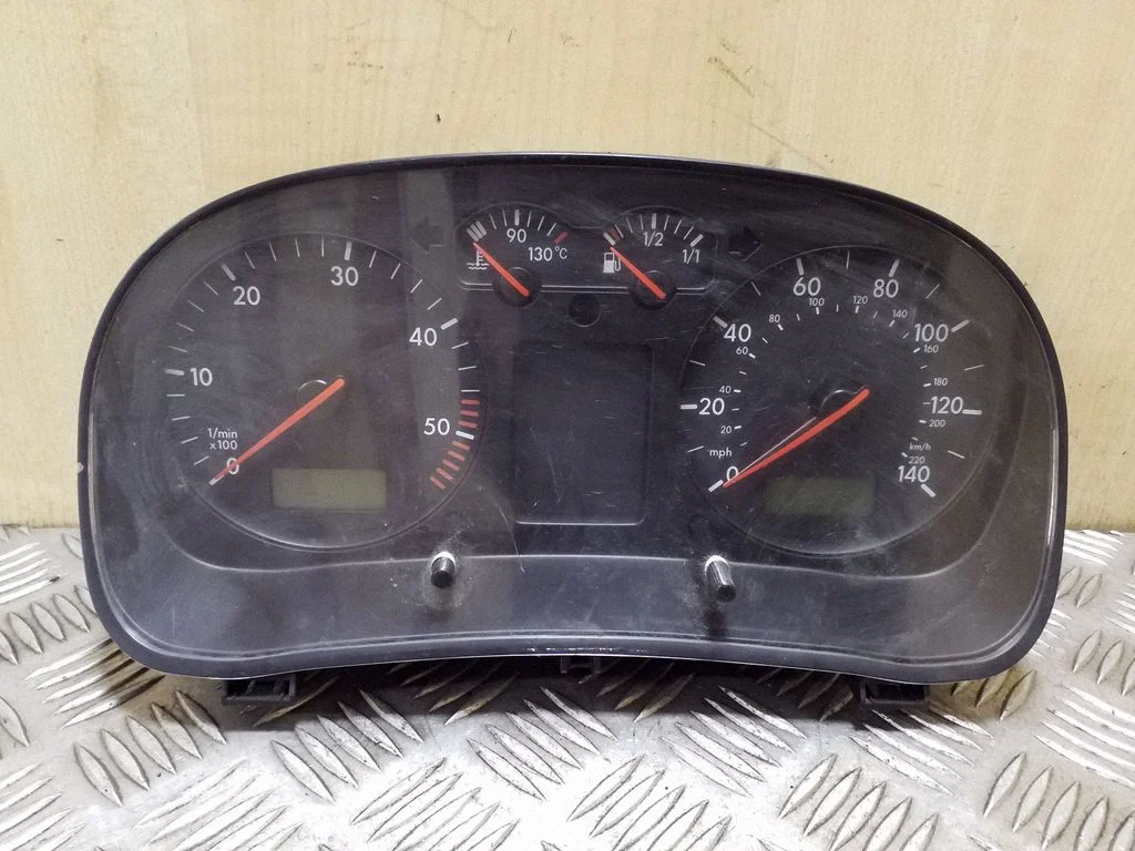 Spidomeeter (näidikuplokk) 1J0919930D