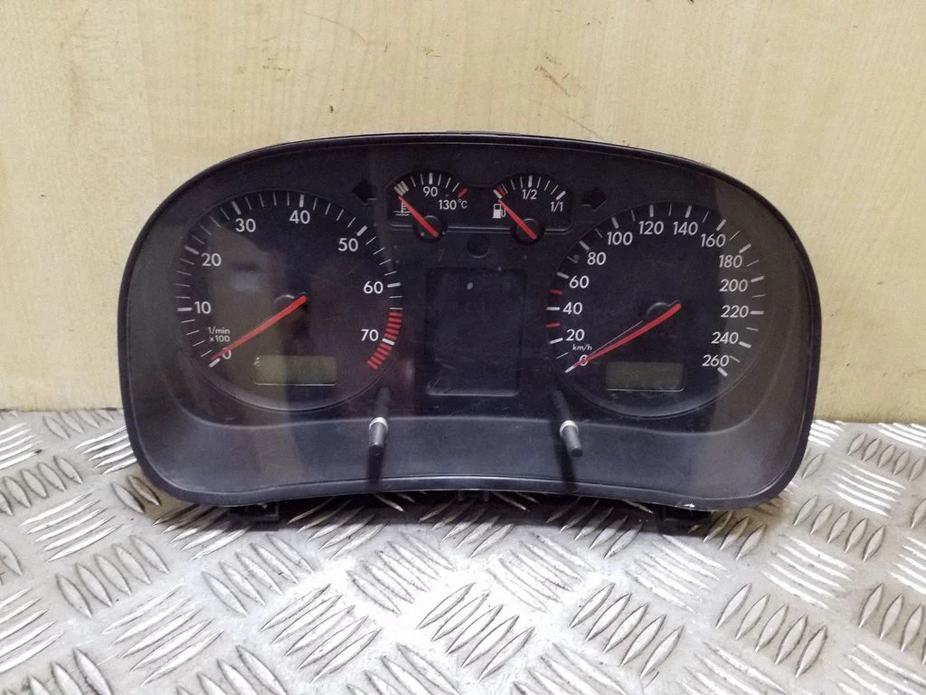 Speedometer (instrument cluster) 1J0919861D
