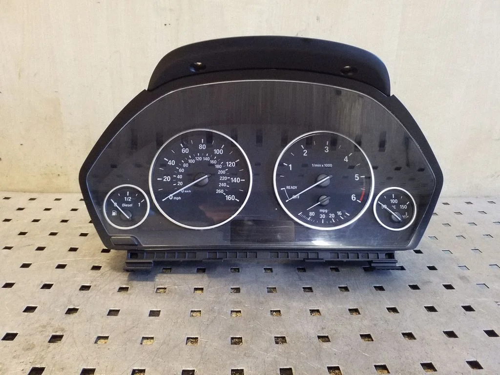 Speedometer (instrument cluster) 62109283315