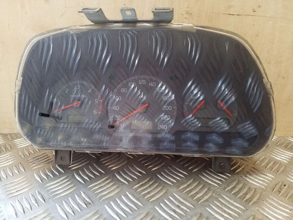 Speedometer (instrument cluster) 30889706B